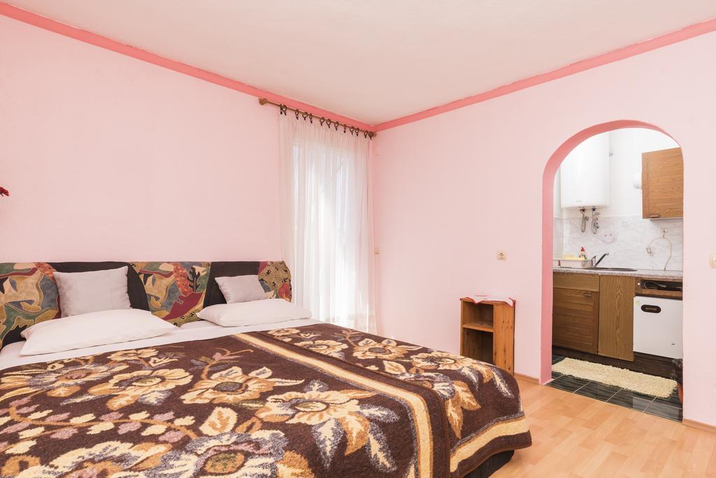 Studios Kastel Бує Екстер'єр фото